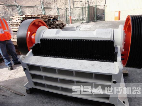 細顎破碎機
